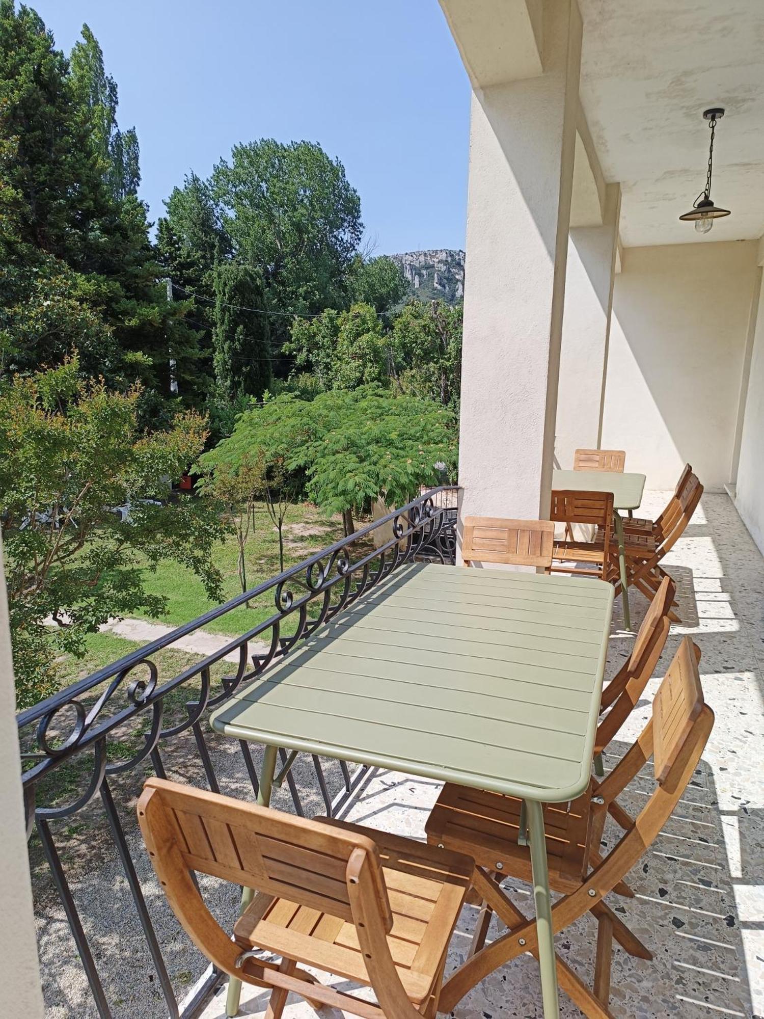 A L'Ombre De L'Olivier Villa Orgon Exterior photo